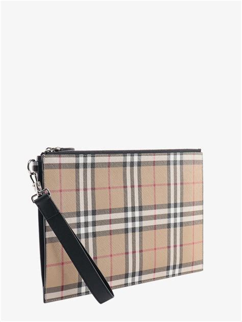 burberry clutches price